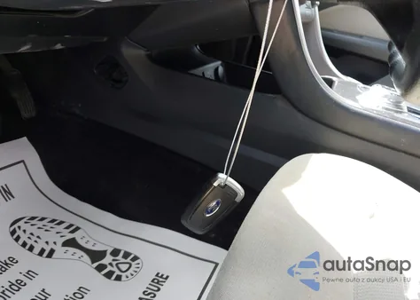 2018 Ford Fusion S из США, поврежденный, VIN 3FA6P0G71JR257913